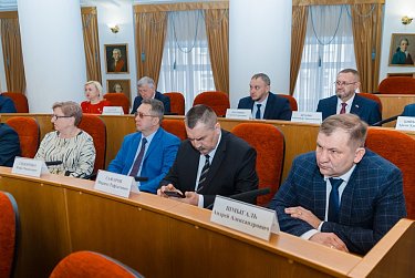 О проблемах муниципалитетов - в Доме Советов